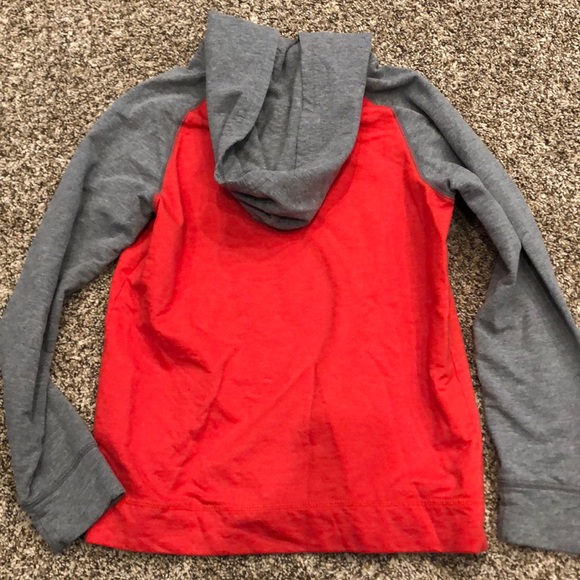 Children’s Place Top - Picture 2 of 2